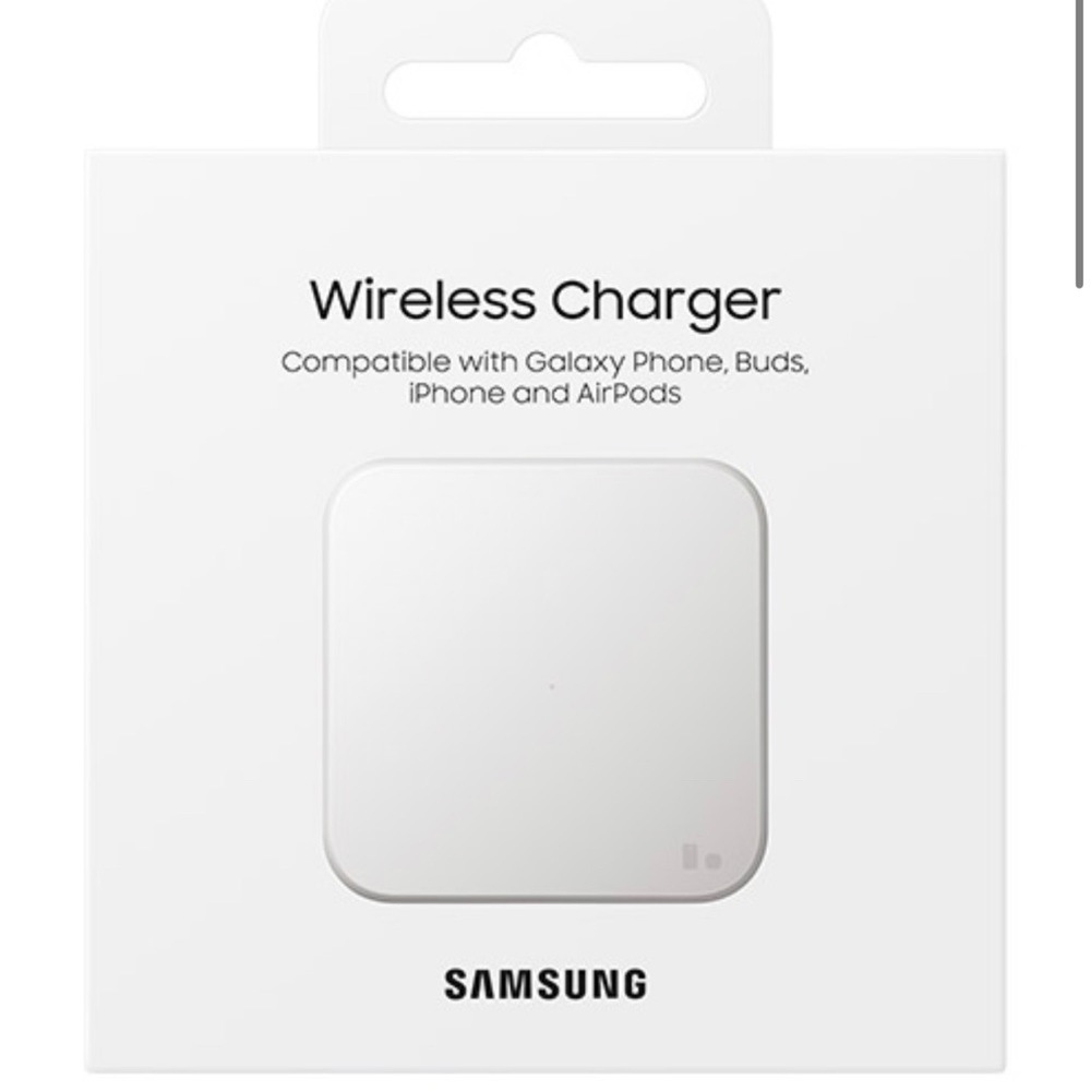 Samsung Wireless Fast Charging Pad for Qi Samsung and iPhones, Buds and AirPods